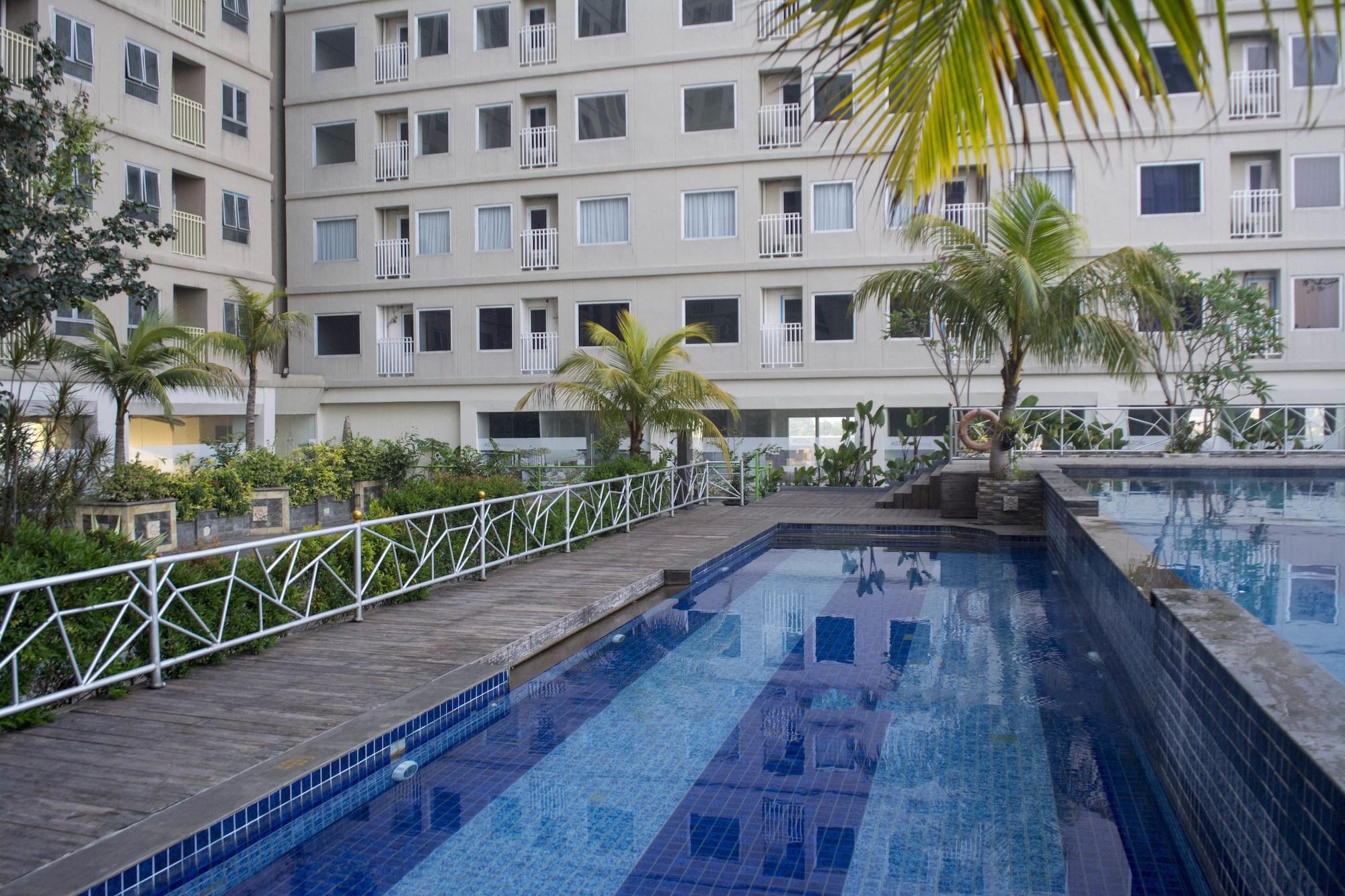 Titanium Express Homtel Hotel Jakarta Exterior photo