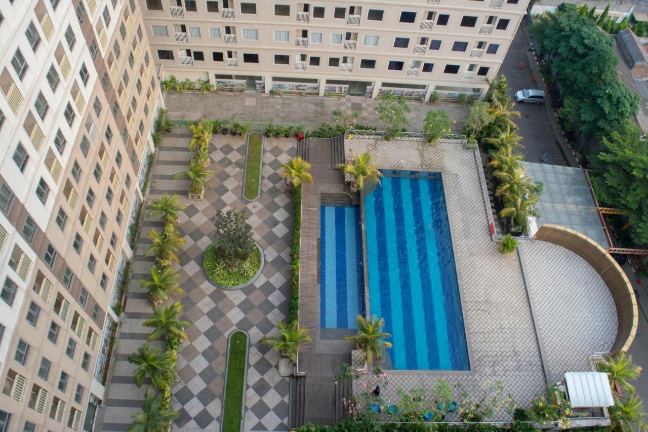 Titanium Express Homtel Hotel Jakarta Exterior photo