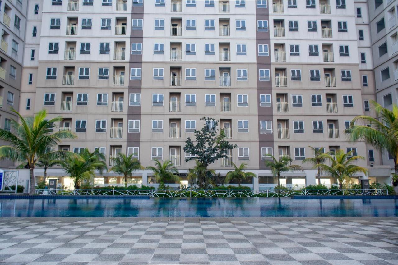 Titanium Express Homtel Hotel Jakarta Exterior photo